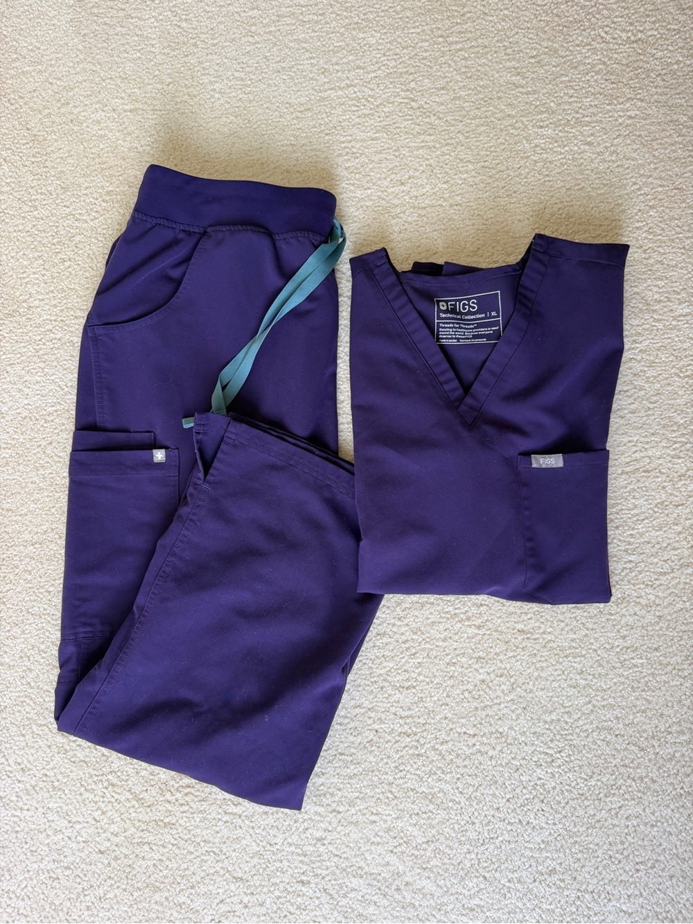 FIGS Set- Purple Jam - Kada Cargo Pants XLP, Catarina top XL